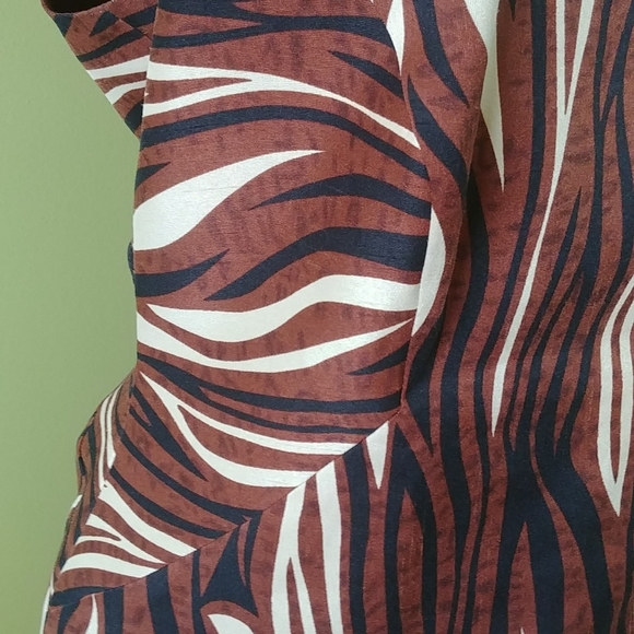 "BIANCA NYGARD" SIZE 12P DRESS, 100% Polyester with zipper on left side - Picture 4 of 9